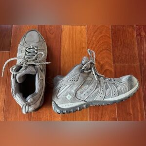Women’s Size 8 Columbia Techlite Hiking Shoes